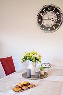 Sunset Serenity - Kardamili Seaside Getaway