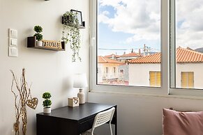 Sunset Serenity - Kardamili Seaside Getaway