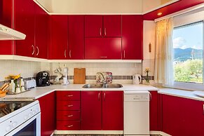 Sunset Serenity - Kardamili Seaside Getaway