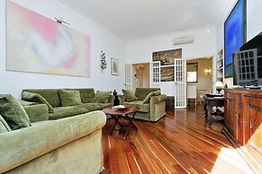 Pelliccia - WR Apartments