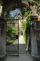 Testa - WR Apartments