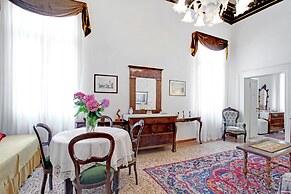 Testa - WR Apartments