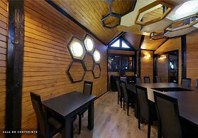 Hillden Lodge & Restaurant