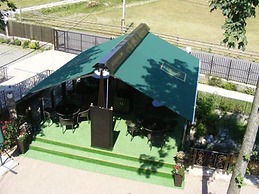 Hillden Lodge & Restaurant