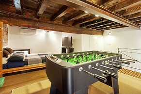 Portico - WR Apartments