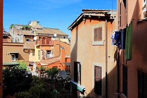 Portico - WR Apartments