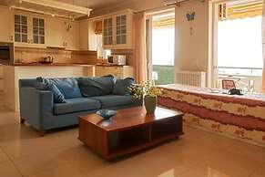 Enjoy A Stunning View In The City