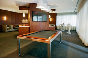 Bluebird Suites near National Airport