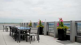 Bluebird Suites near National Airport