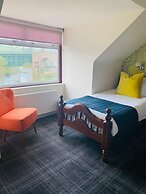 Invershin Hotel Bunkhouse & Bar