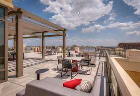 Bluebird Suites near Pentagon