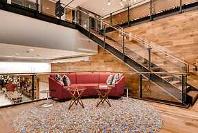 Bluebird Suites near Pentagon