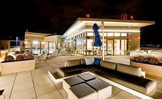 Bluebird Suites near Pentagon