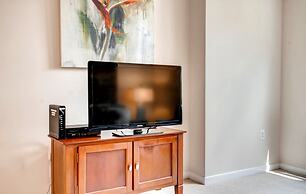 Bluebird Suites in Crystal City