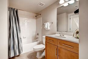 Bluebird Suites in Crystal City