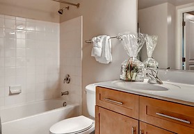 Bluebird Suites in Crystal City