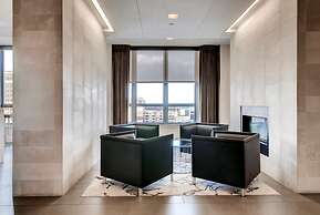 Bluebird Suites in Pentagon City