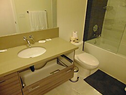 Executive Suites at St. Clair West