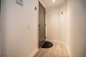 The Yorkville Boutique Suites