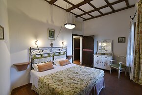 Castello Di Proceno Albergo Diffuso