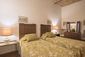 Castello Di Proceno Albergo Diffuso