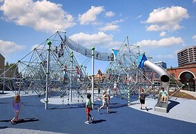 Kernersville Hot Tub  Pool  Arcade Gym Wifi Coffee