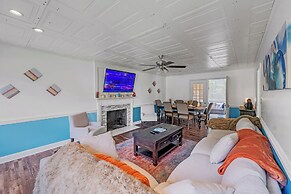 Kernersville Hot Tub  Pool  Arcade Gym Wifi Coffee