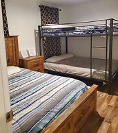 Kernersville Hot Tub  Pool  Arcade Gym Wifi Coffee