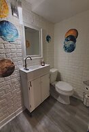 Kernersville Hot Tub  Pool  Arcade Gym Wifi Coffee