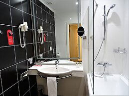 Ramada Hotel & Suites by Wyndham Alabuga