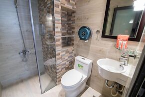 RedDoorz Plus near Ba Chieu Local Market