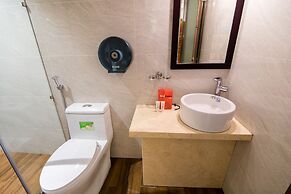 RedDoorz Plus near Ba Chieu Local Market