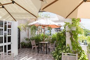 RedDoorz Plus near Ba Chieu Local Market