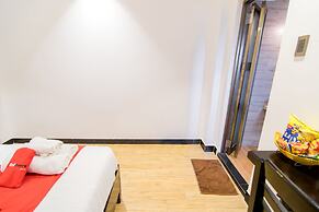 RedDoorz Plus near Ba Chieu Local Market