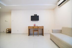 RedDoorz Plus near SECC D7