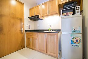 RedDoorz Plus near SECC D7