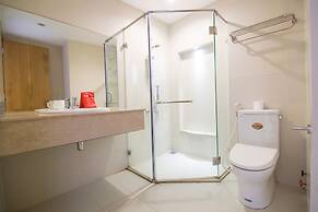 RedDoorz Plus near SECC D7