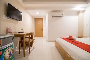 RedDoorz Plus near SECC D7