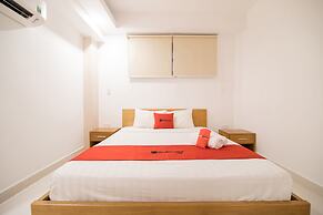 RedDoorz Plus near SECC D7