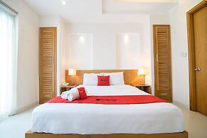 RedDoorz Plus near SECC D7