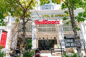 RedDoorz Plus near SECC D7