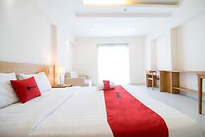 RedDoorz Plus near SECC D7