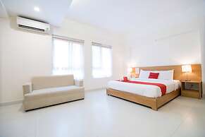 RedDoorz Plus near SECC D7