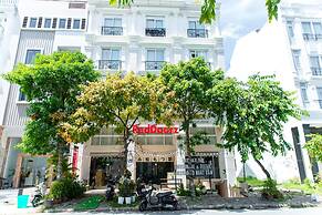 RedDoorz Plus near SECC D7