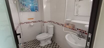 Family Transit 2 Hotel