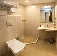 Country Inn Premier Pacific Mall Road Mussoorie