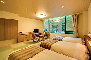 Nikko Toshogu Koyoen