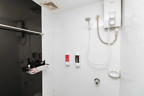 RedDoorz near Bambang Station