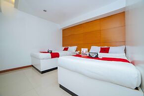 RedDoorz near Bambang Station