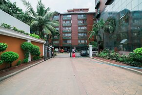 RedDoorz @ Moonwalk Paranaque